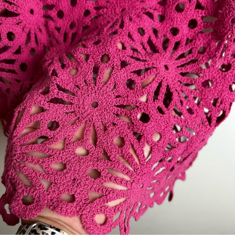 Express rose pink crochet crop tank floral size: L - Picture 6 of 10